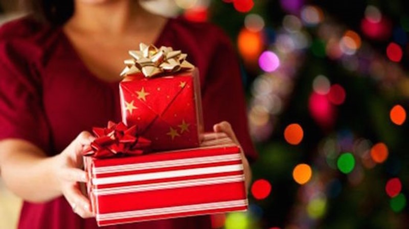5 Ways to Give Back with the Whole Family For The Holidays