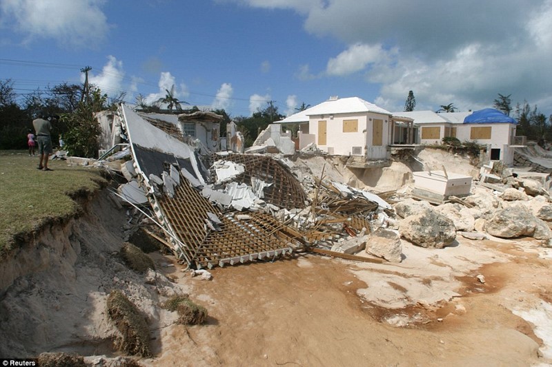 Bermuda Cleans Up And Looks to Roar Back Following Hurricane Gonzalo 