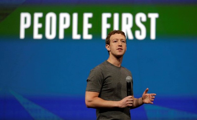 Facebook CEO Mark Zuckerberg and His Wife Donate US$25 Million To Fight Ebola