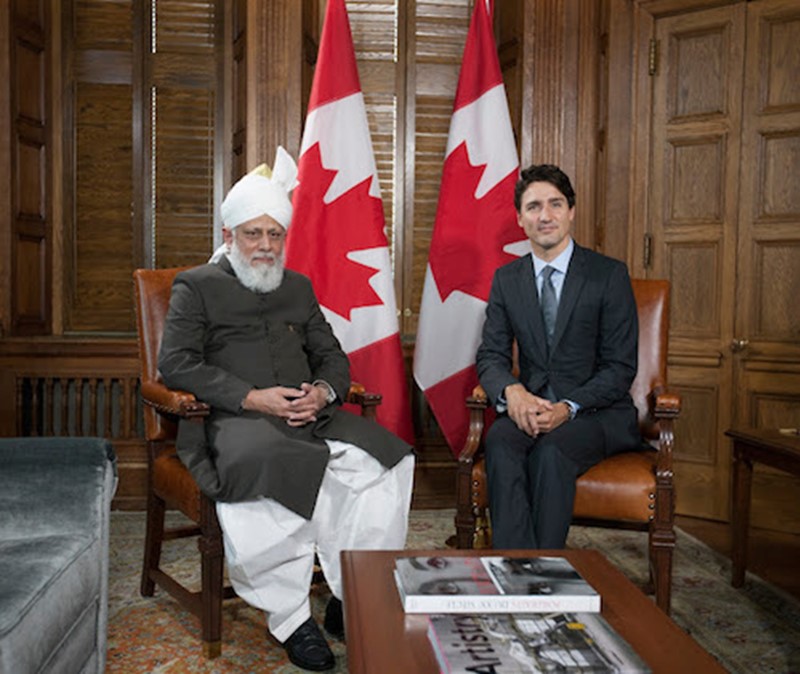 Prime Minister Justin Trudeau Meets The Caliph, His Holiness, Hazrat Mirza Masroor Ahmad