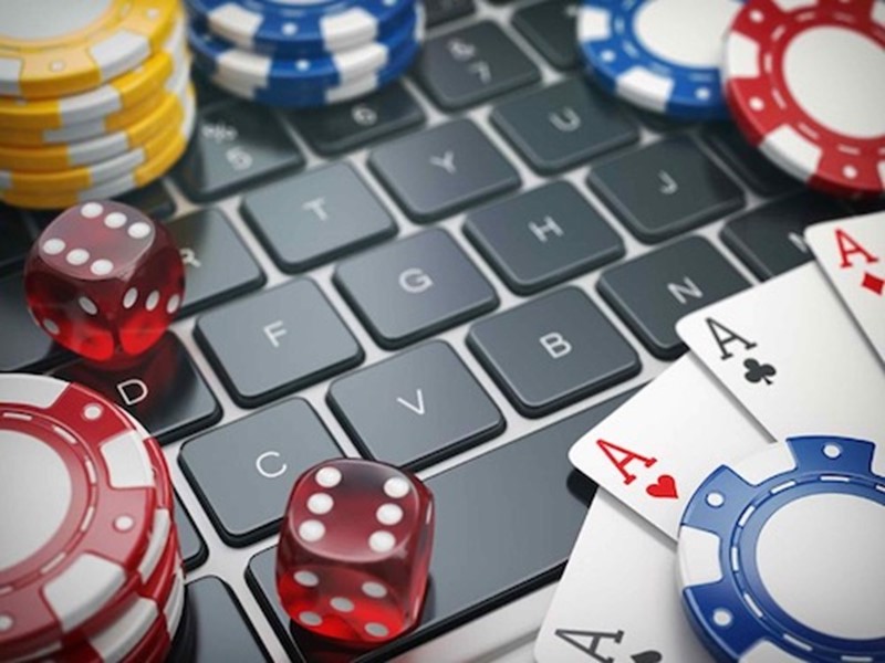 In Australia, the popularity of virtual casinos is rising. Online casinos are increasingly more popular than traditional ones. 