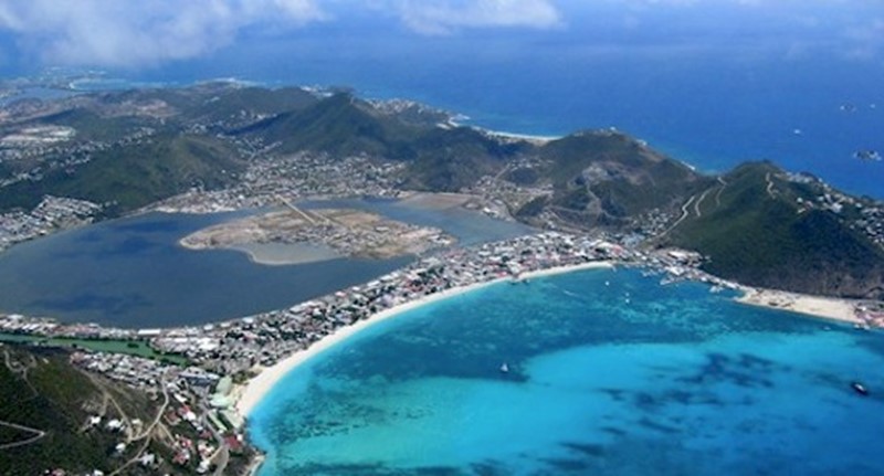 France Threatens To Close The Border of French St Martin from Dutch St Maarten